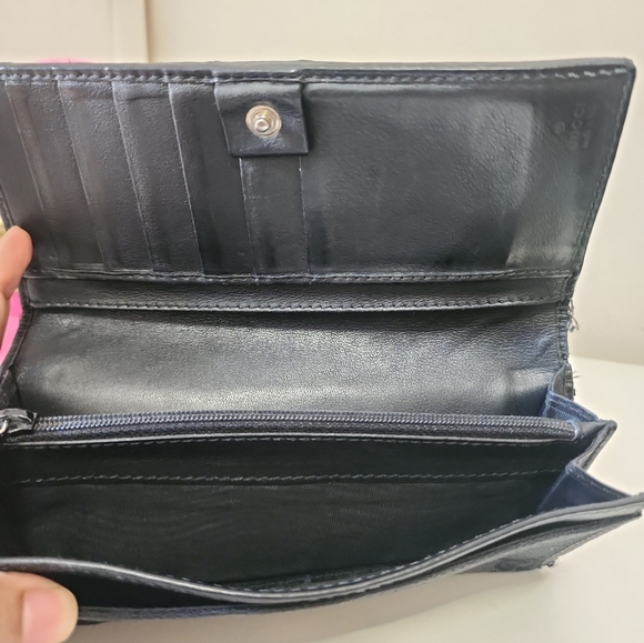 GUCCI BLACK FLAP WALLET - Picture 4 of 5